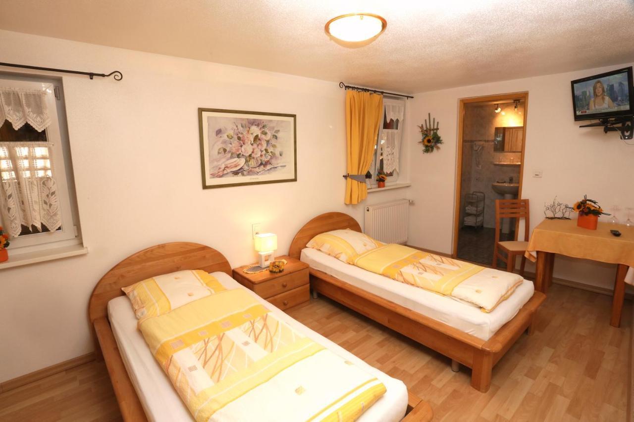 Sylvie Fahrer Et Fils Bed & Breakfast Saint-Hippolyte  Eksteriør bilde